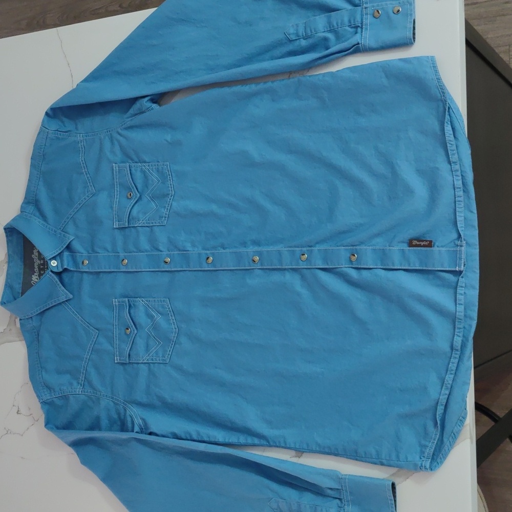 Wrangler Retro Premium button down long sleeve shirt. XLT